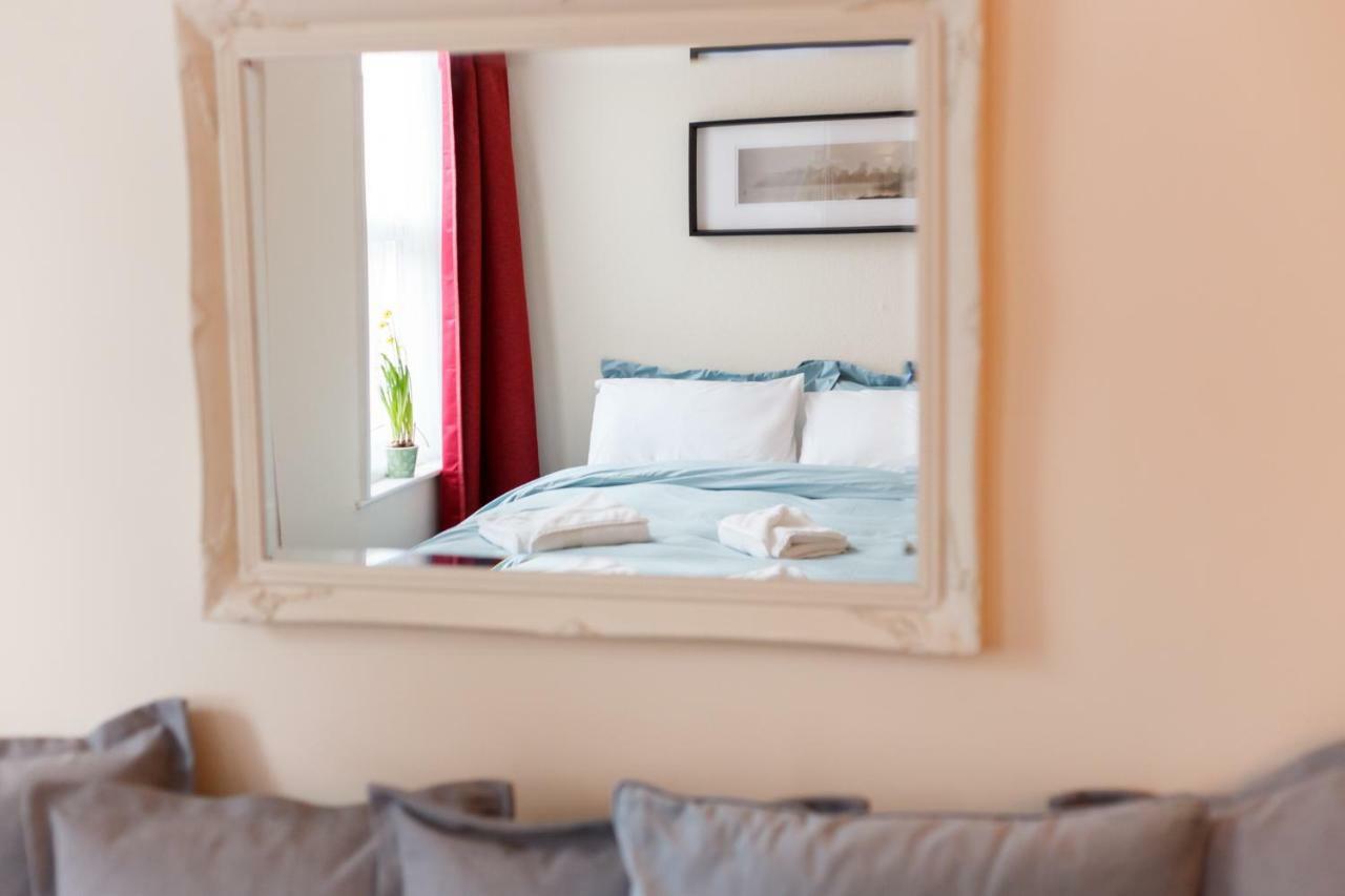 Stylish Town Centre Apartment Close To Beach And Shops Μπόρνμουθ Εξωτερικό φωτογραφία