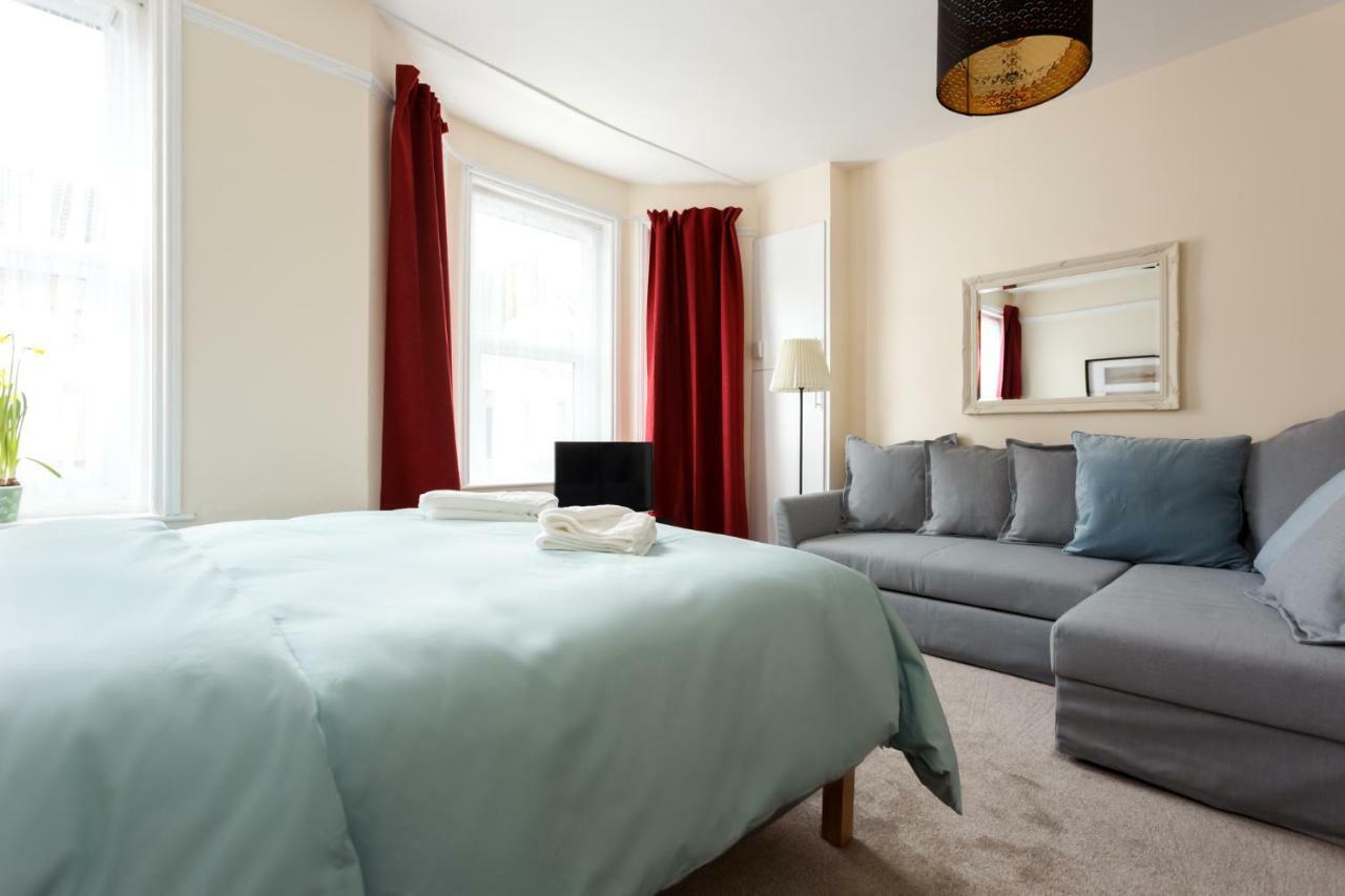 Stylish Town Centre Apartment Close To Beach And Shops Μπόρνμουθ Εξωτερικό φωτογραφία